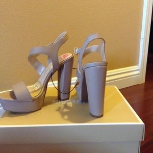 Jessica Simpson Platform sandals